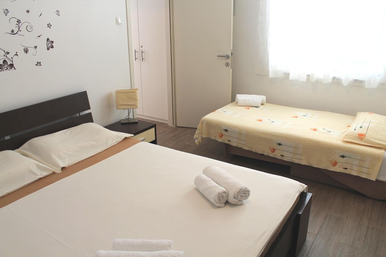 Apartment Maja Krk Town Dış mekan fotoğraf